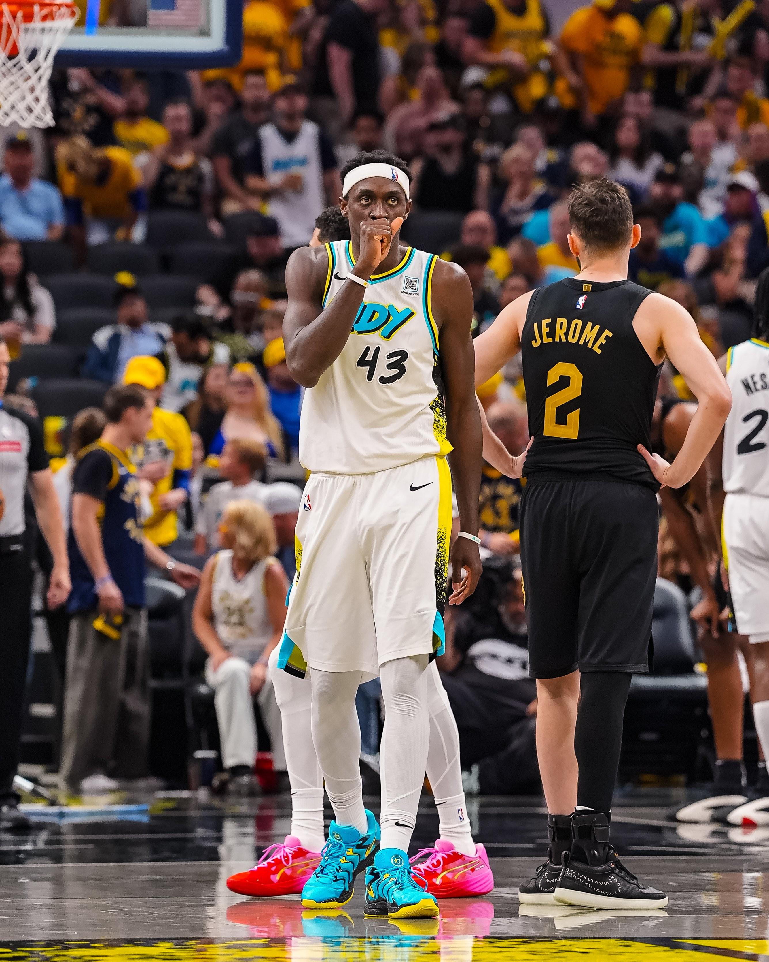 西亚卡姆连续五场比赛得分超过锐不可当,湖人不断突破!上演精彩一战(西亚卡姆身高臂展) 西亚卡姆连续五场比赛得分超过锐不可当,湖人不断突破!上演精彩一战(西亚卡姆身高臂展)